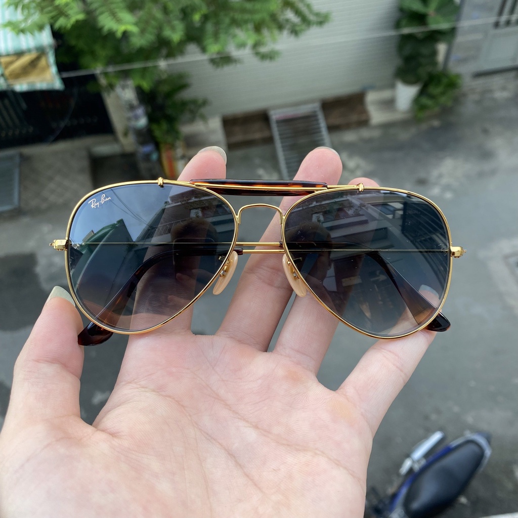KÍNH RAYBAN ITALY HÀNG CHÍNH HÃNG ĐÃ QUA SỬ DỤNG. TRÒNG THỦY TINH CHỐNG UV. THỜI TRANG DÀNH CHO CẢ NAM VÀ NỮ