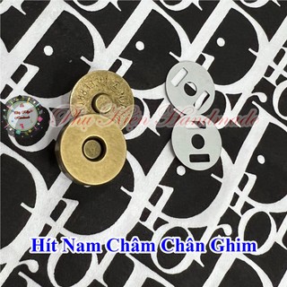 Nút hít nam châm sử dụng chân ghim
