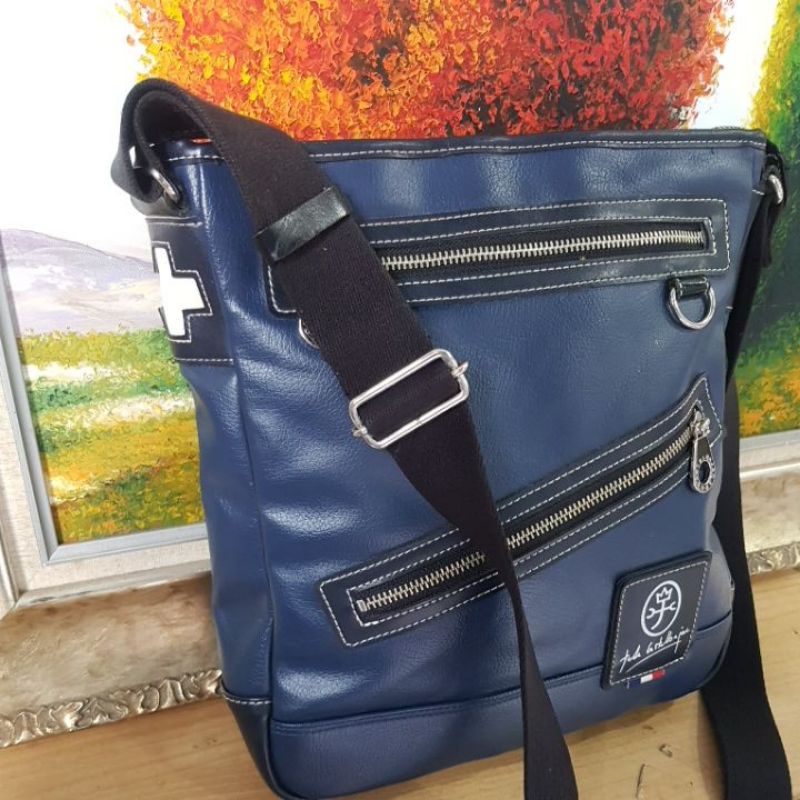 TÚI SI CHÉO NAM - MỚI 90%