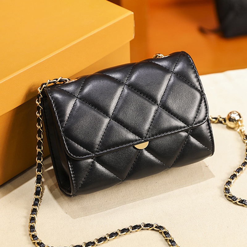 Túi Đeo Chéo Dây Xích Dáng Vuông Nhỏ Dễ Phối Đồ Thời Trang Cho Nữ