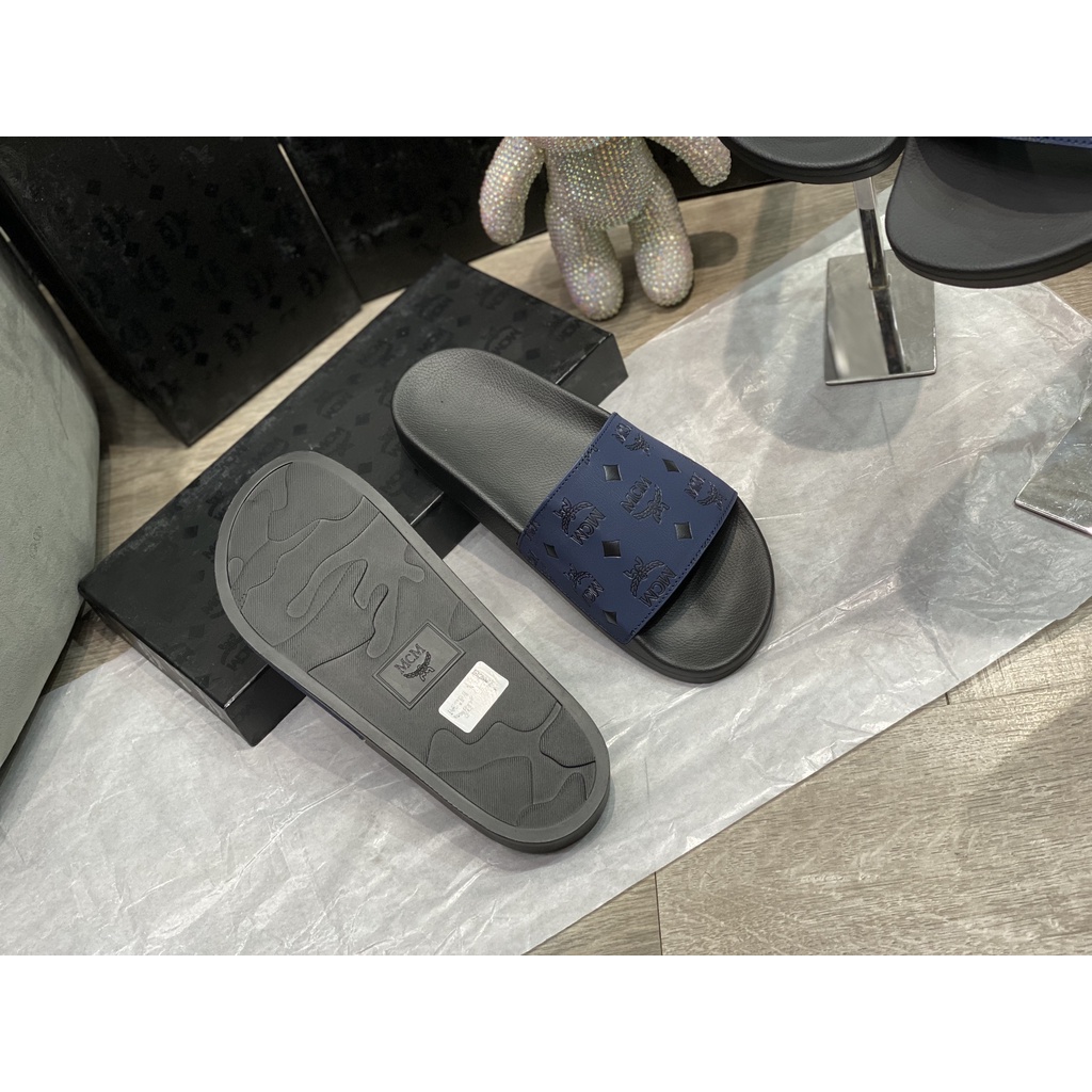 SLIDE SANDAL M_C_M  'BLUE NAVY'. DÉP M_C_M  XANH NAVY NHẬP TRUNG