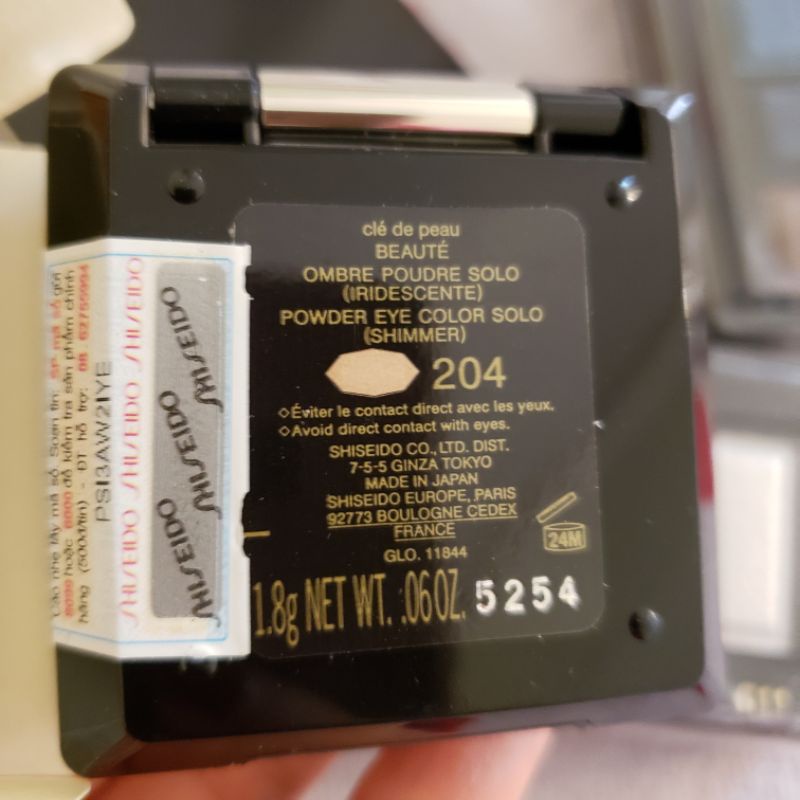 Phấn mắt Cle De Peau eye color solo màu nâu fullbox