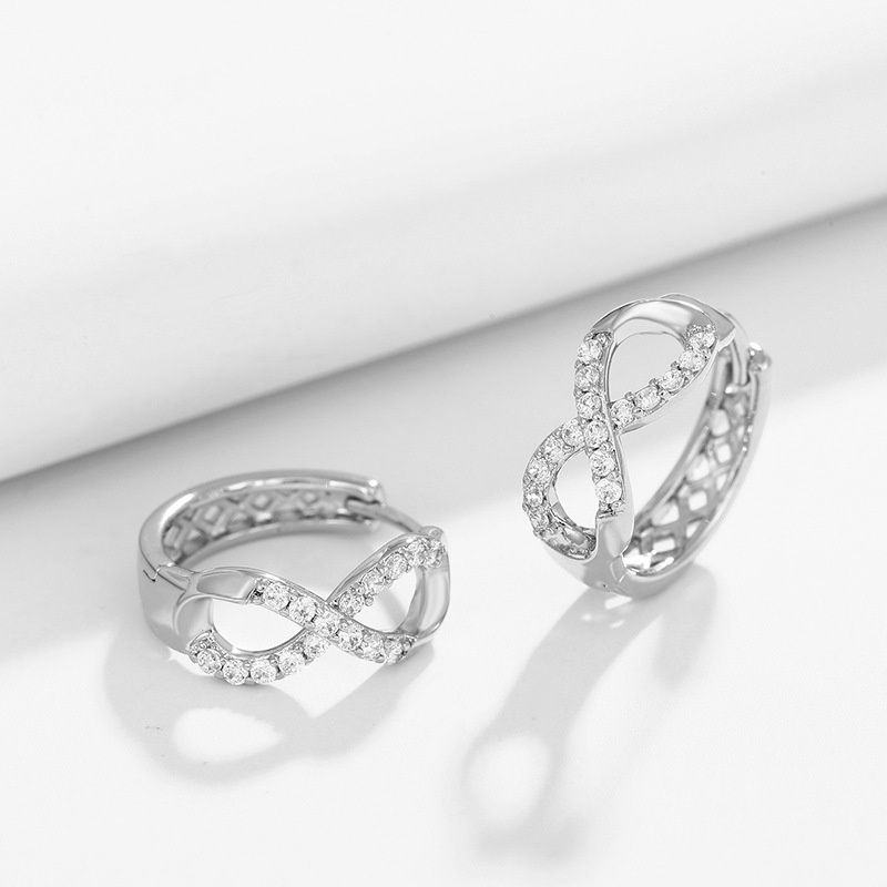 Bông Tai Hình Số 8 Thời Trang Cá Tính