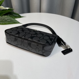 TÚI COACH NOLITA 19