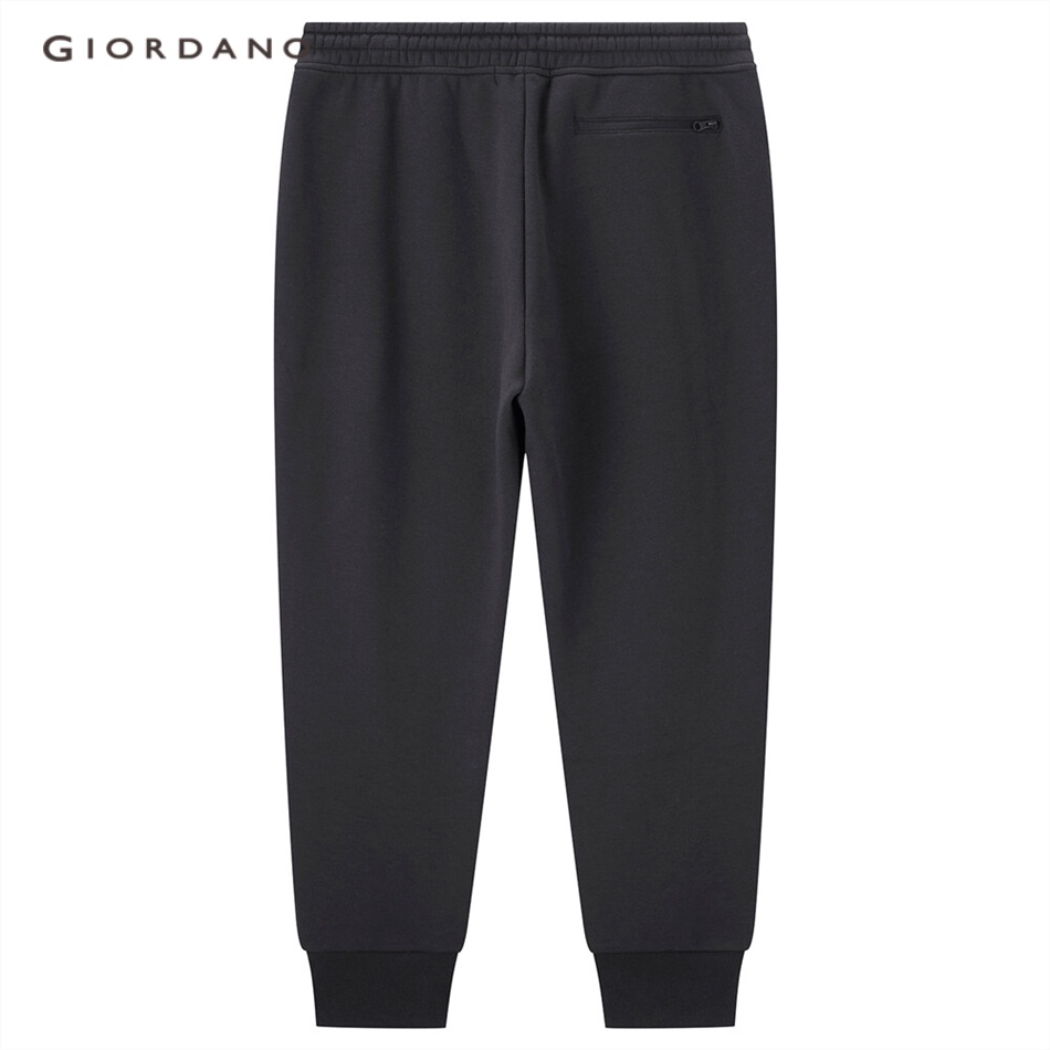 Quần jogger GIORDANO 01112851 thể thao chất liệu lông cừu cực tổng hợp co giãn thời trang cho nam