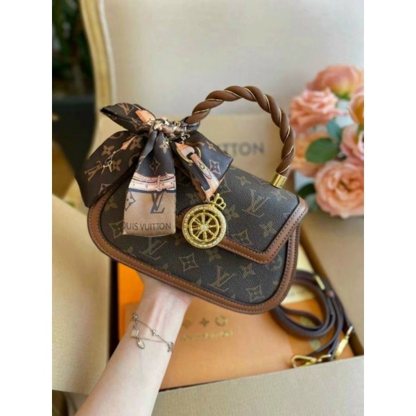 Túi quai trúc sang chảnh