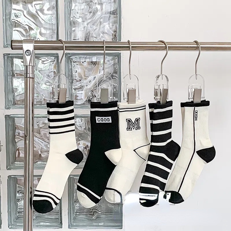 Vớ Cotton Cổ Cao Họa Tiết Sọc Caro Trắng Đen Phong Cách Hàn Quốc Cho Nữ jp5