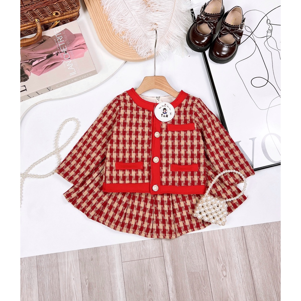 Set dạ kẻ đỏ cho bé gái