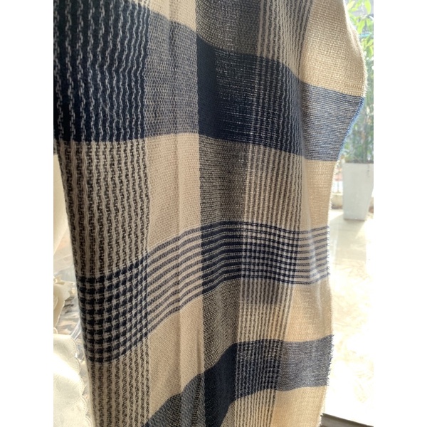 Khăn Quàng Cổ Mỏng Nhẹ Kẻ Caro Xanh Đen Tua Rua Vintage Unisex Nam Nữ