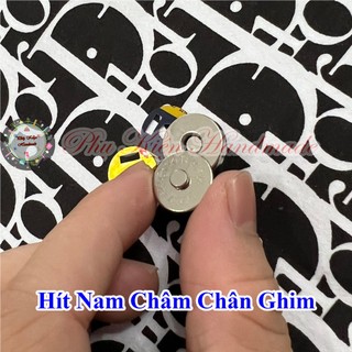Nút hít nam châm sử dụng chân ghim
