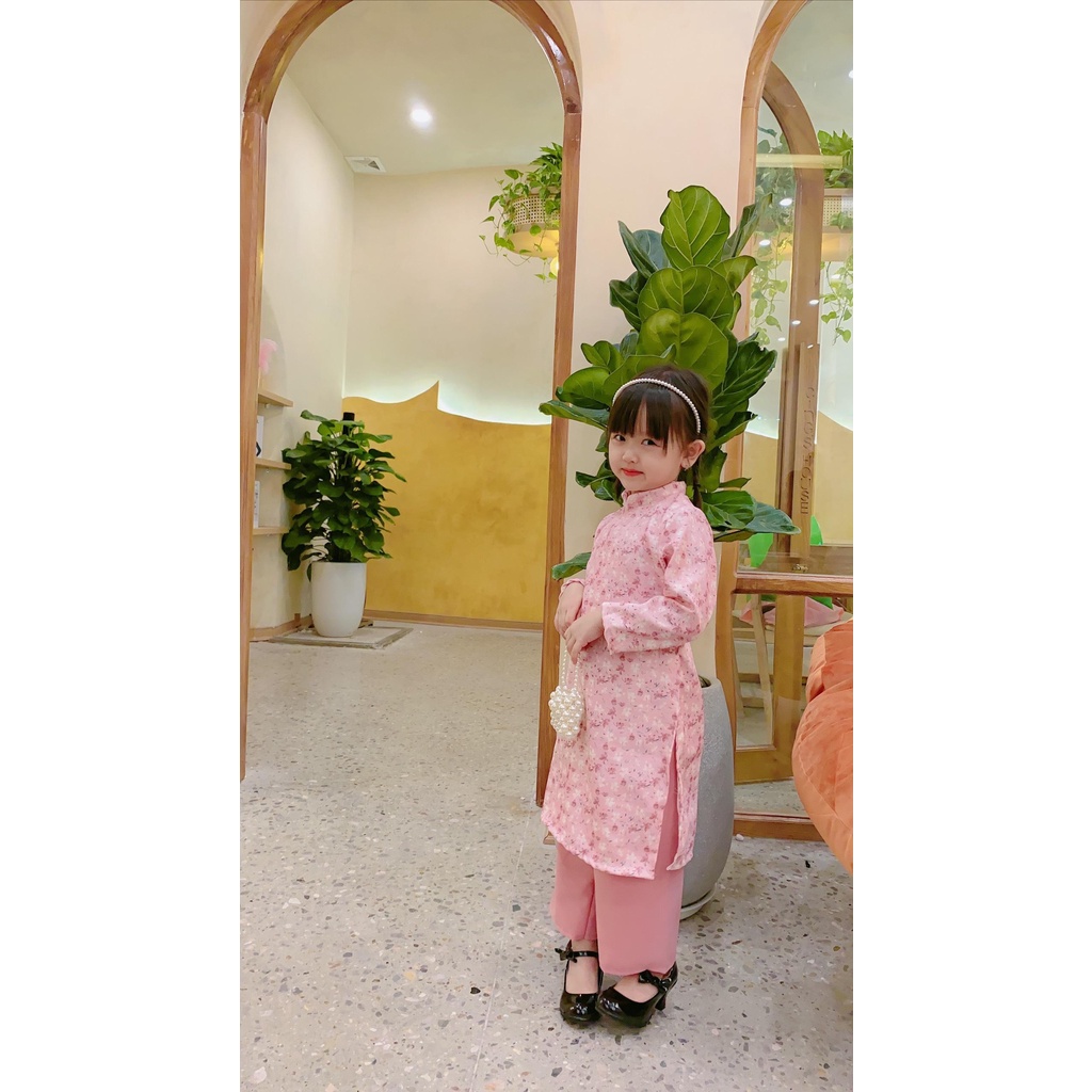 Áo dài tết 2023 dáng cổ truyền cho bé gái tặng kèm bờm hạt đáng yêu