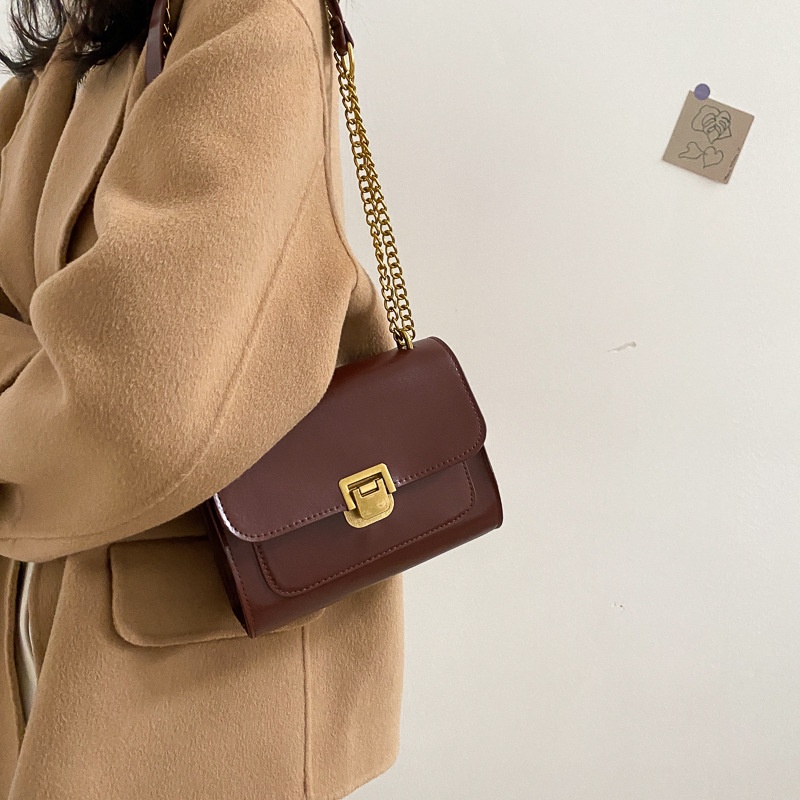 Túi xách YADOU từ da PU màu trơn phối dây xích đơn giản sành điệu cho nữ