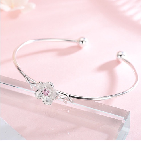 Vòng Đeo Tay/ Lắc Tay Hoa Anh Đào Đính Đá Xinh Xắn Cho Nữ M28