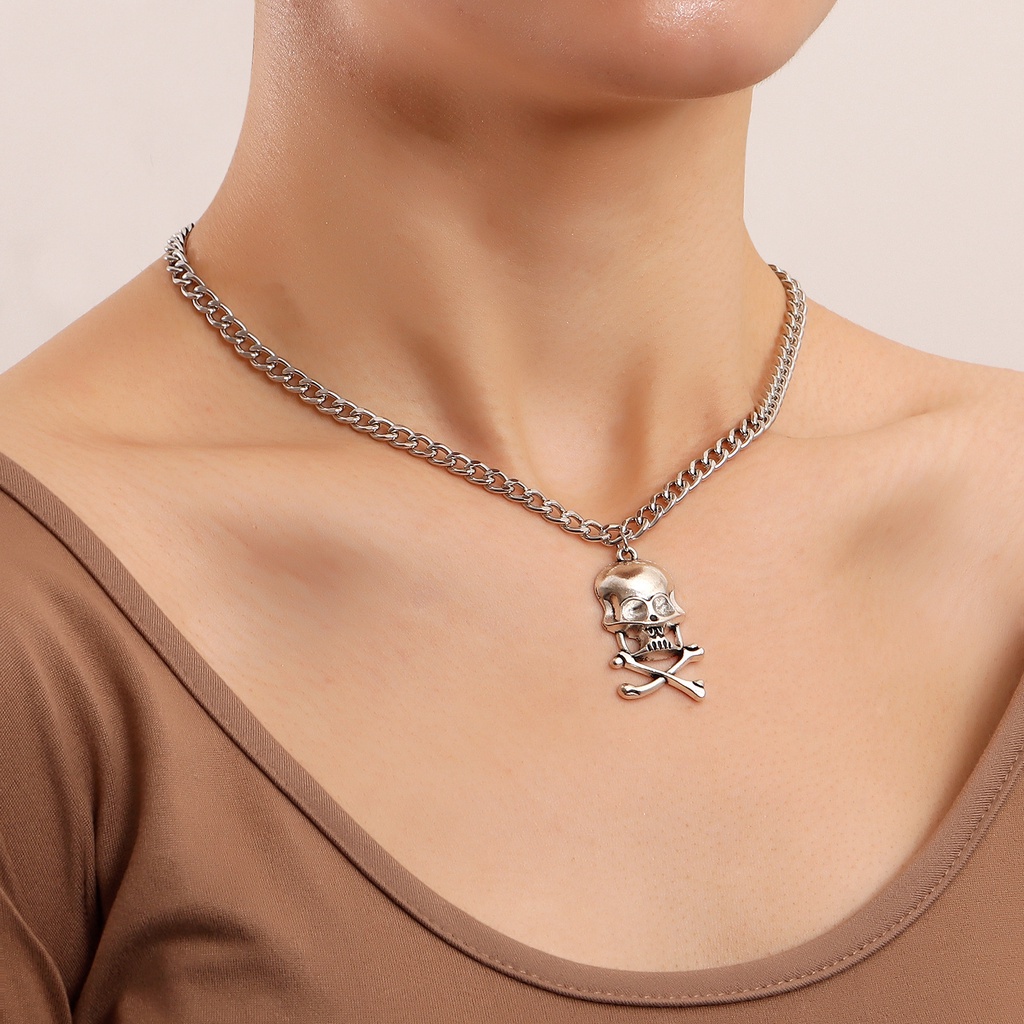 Vòng cổ Mặt Đầu Lâu Bằng Thép Không Gỉ Màu Sắc Phong Cách Hip Hop Cho Nữ