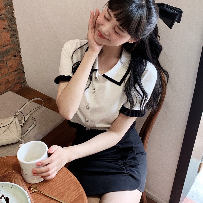 Áo Len Cổ Vuông Tay Ngắn Phong Cách Pháp Thời Trang Mùa Hè Hàng Mới Dành Cho Bạn Nữ