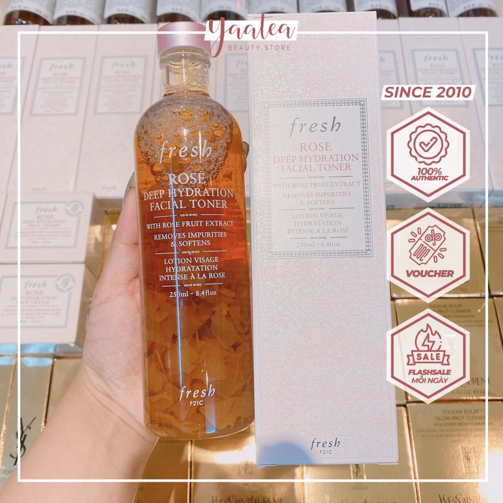 Nước hoa hồng Fresh Rose Deep Hydration Facial Toner 250ml cánh hoa hồng