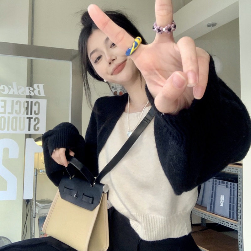 Áo sweater IELGY dáng rộng ngắn thời trang cho nữ