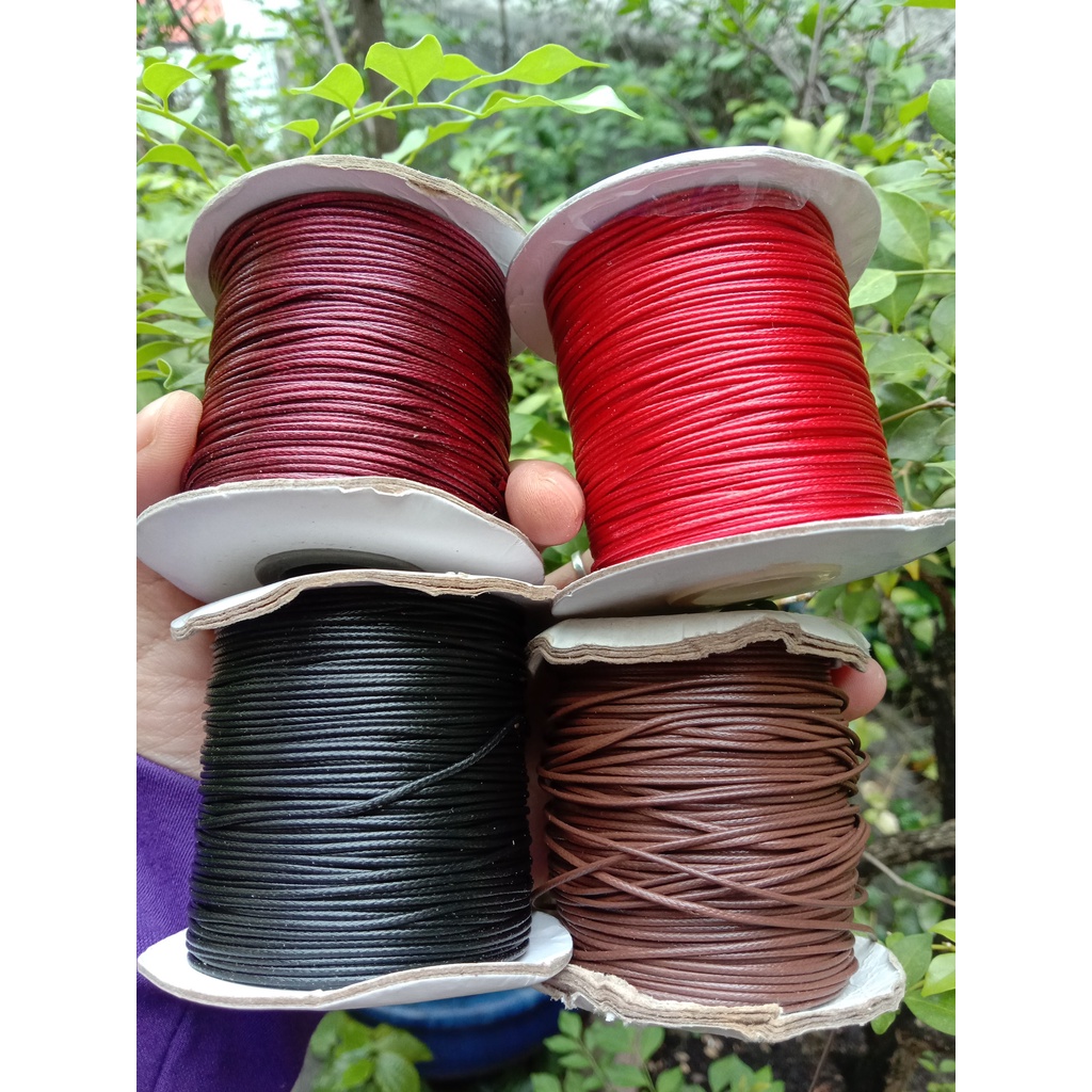 (1 cuộn) Cuộn dây sáp bóng 1mm, dây sáp da Hàn Quốc nhiều màu kích thước 70 đến 75 mét