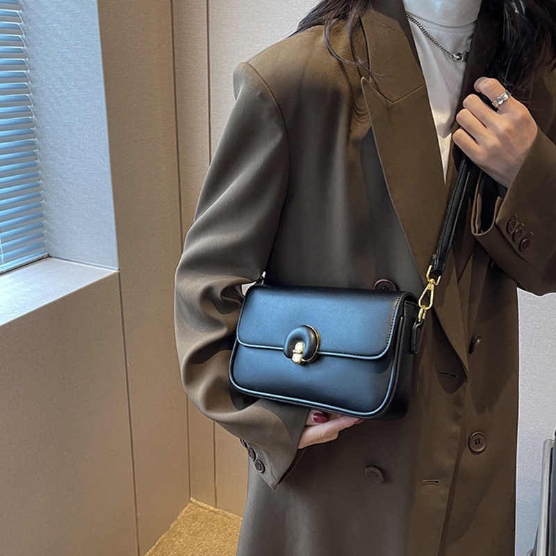 Túi Đeo Chéo Hình Vuông Nhỏ Màu Đen Thiết Kế Đơn Giản Thời Trang Cao Cấp Cho Nữ