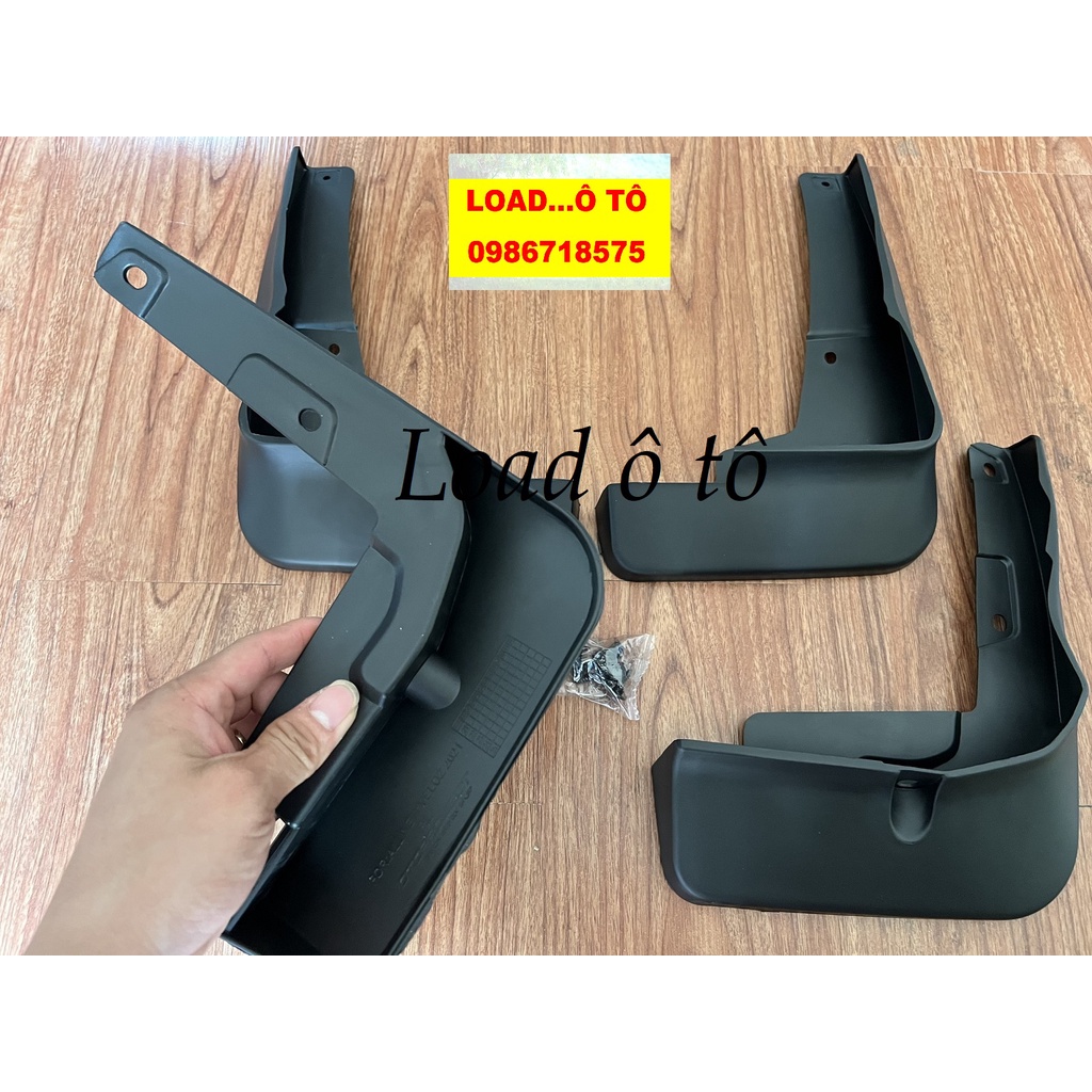 Bộ Chắn Bùn Bánh Xe Toyota AVANZA 2022-23 Mẫu Nhựa Đen Cao Cấp