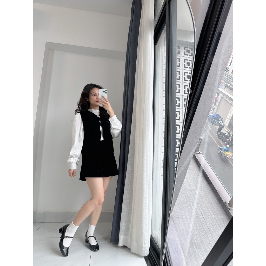 Set 3 món sơ mi kèm gile viền sóng và chân váy nhung tặng kèm tag nơ đá