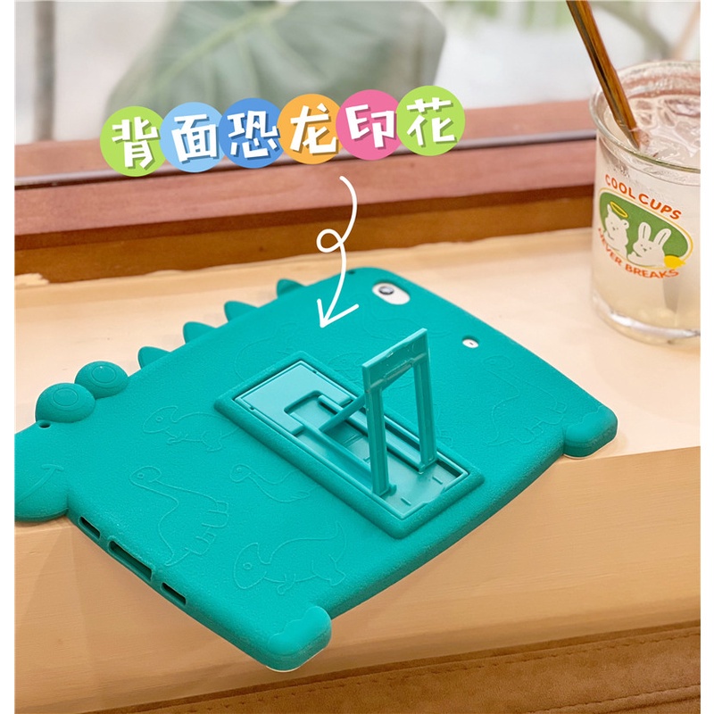 Ốp Máy Tính Bảng Silicon Mềm Họa Tiết Hoạt Hình Dễ Thương Có Giá Đỡ Và Dây Đeo Cho iPad 10th generation 10.9 2022