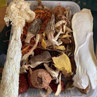 Set canh nấm Vân Nam