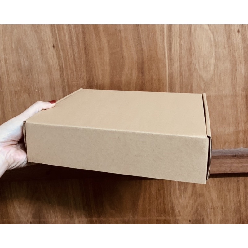 HỘP NẮP GÀI KRAFT LÀM QUÀ TẶNG - Hộp không decor - Kèm rơm lót - đủ size