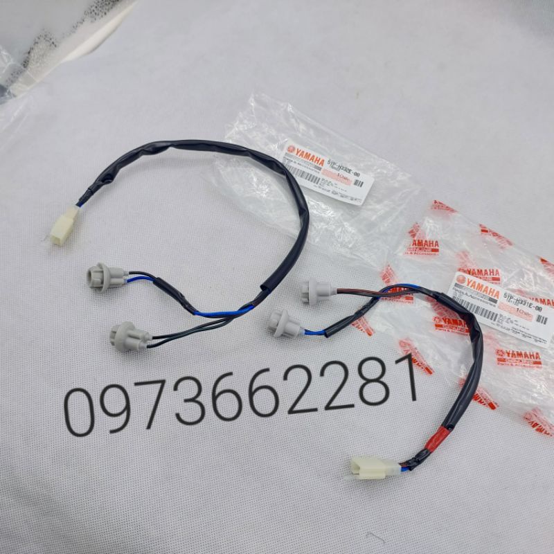 Dây điện giắc cắm đèn xi nhan trước xe EXCITER 2006-2010 zin Yamaha