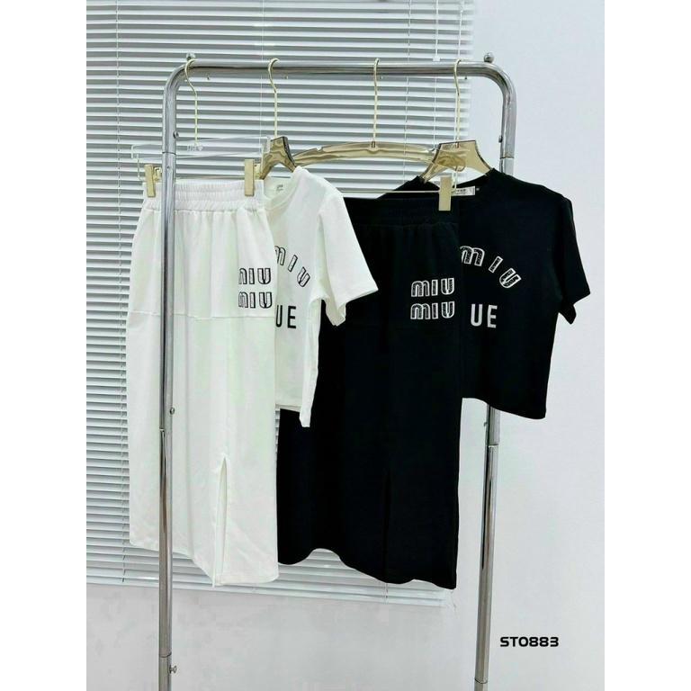 SIÊU SALE SÉT VÁY THUN GÂN THIẾT KẾ ÁO NGẮN TAY ĐƠN GIẢN PHỐI VÁY XẺ TÀ SANG CHẢNH KHI ĐI CHƠI UP SHOP HHP