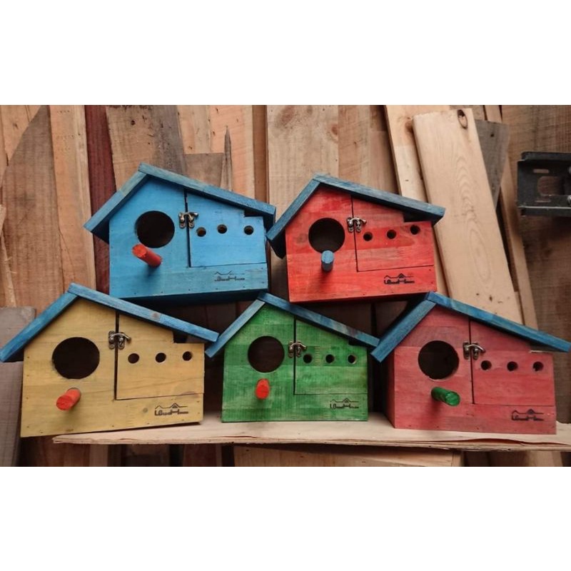 Tổ lovebird sơn mầu mở cửa trước treo phía trong