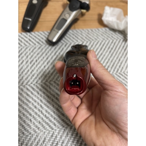 Máy cạo râu panasonic ES-CST6R