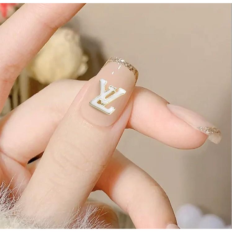 Charm Kim Loại Thương Hiệu Cao Cấp Trắng Đen Trang Trí Móng CA