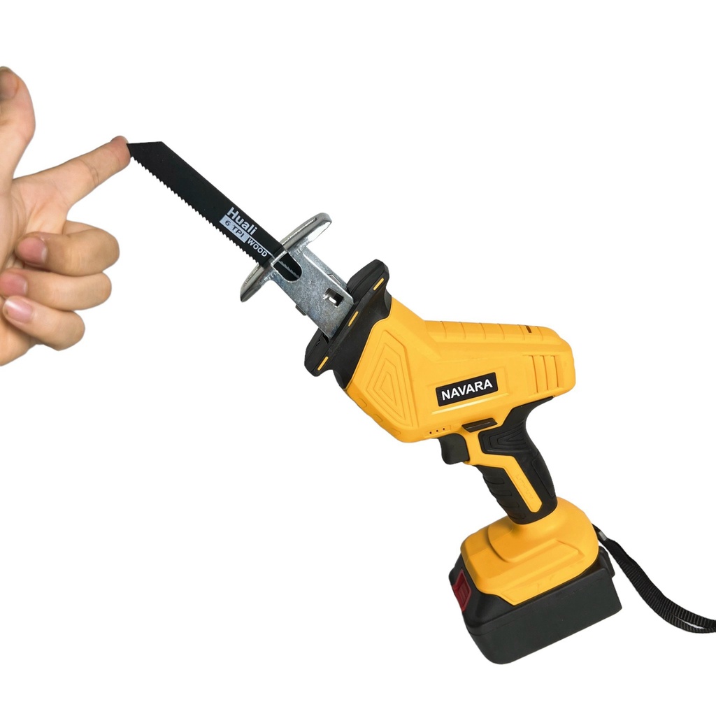 Máy cưa kiếm Navra 21v 10 cell, chân pin phổ thông