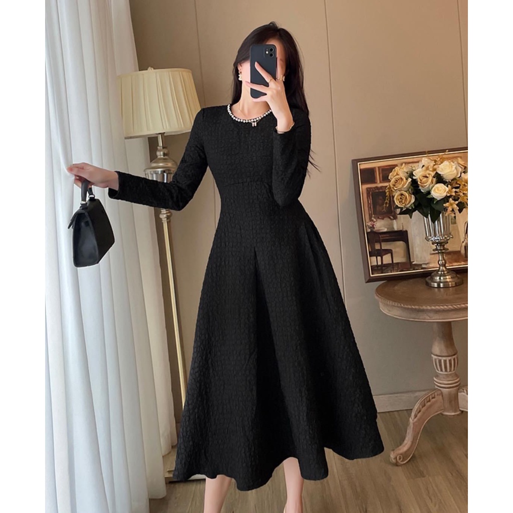 Letia dress- Váy thun xốp đính đá