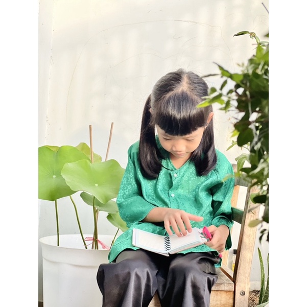 Bà Ba Gấm Hoa Bé Gái Màu Mới 2023