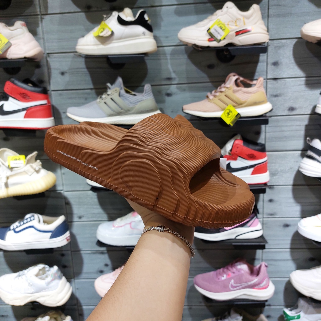 Dép Adilette 22 đúc nguyên khối