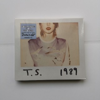 Taylor swift taylor swift 1989 chứa 13 cd polaroid pcc