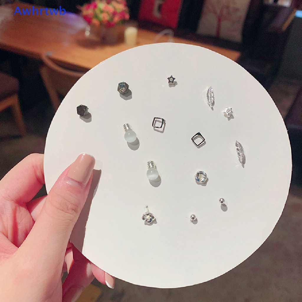 7 Đôi Bông Tai Thời Trang Nữ Tính Mới