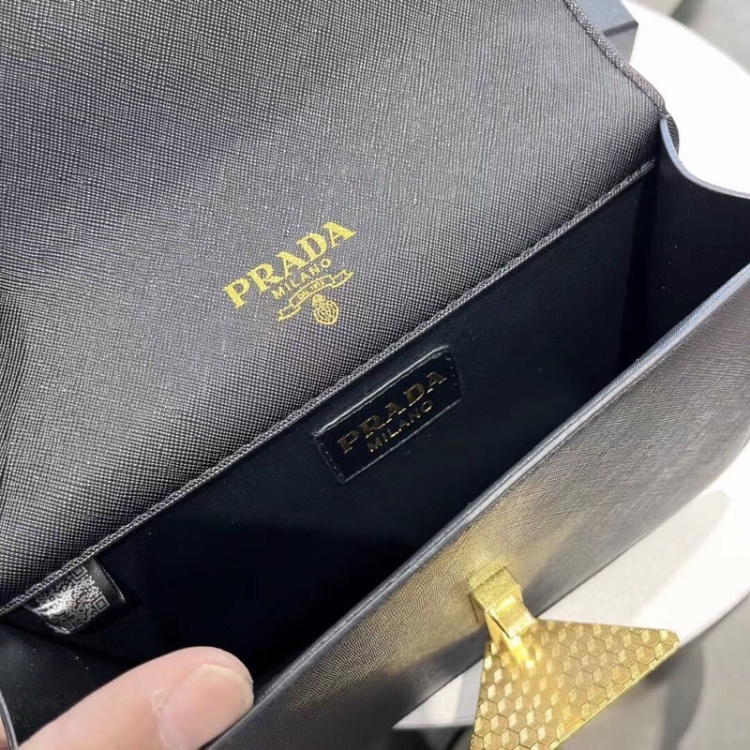 Túi Xách Nữ, Túi Đeo Chéo Pa Ra Da Khóa Kim Loại Full Box - T1066