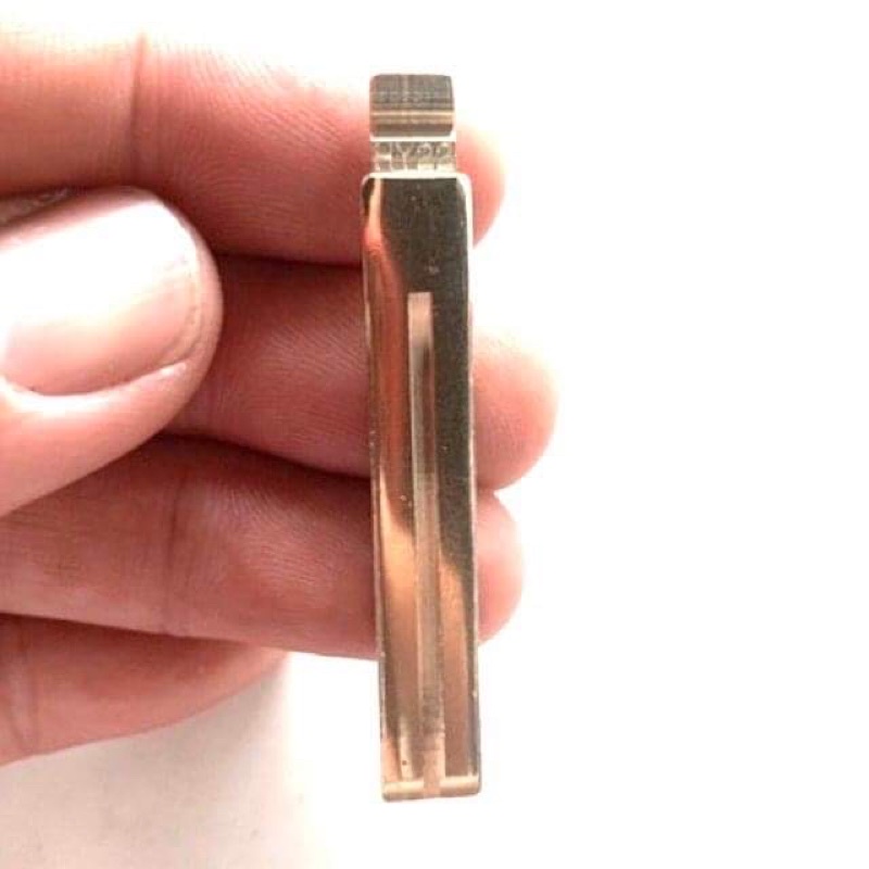 Phôi chìa khoá các dòng xe Huyndai Kia xem kĩ rãnh chìa khoá