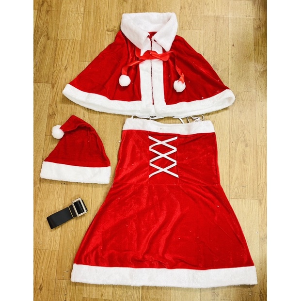 Váy Noel người lớn kèm áo choàng tay dài chất liệu nhung 4 món