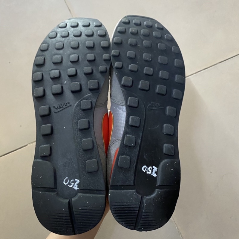 Giày chính hãng đã qua sử dụng