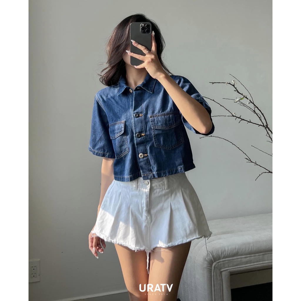 Áo sơ mi crop denim 3 nút chỉ nổi tay ngắn URATV