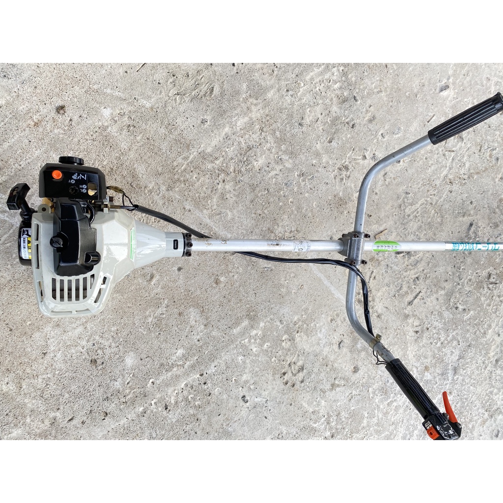 Máy cắt cỏ nhật bãi ECho Kioritz Green AT300G cỡ lớn 30cc