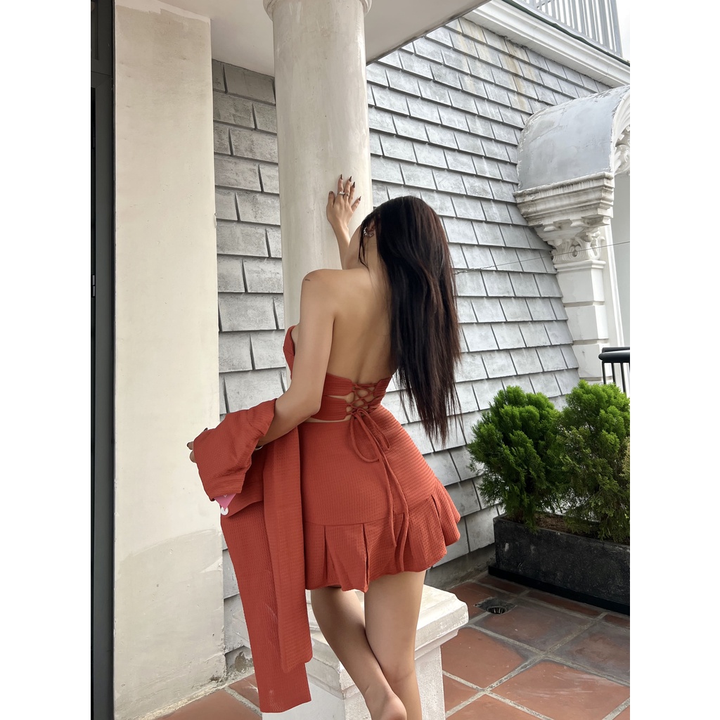 Set Áo Croptop Cut Ngực + Áo Khoác Croptop + Chân Váy Ngắn Xếp Ly LSEOUL B1235