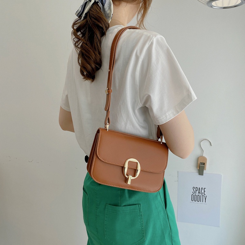 Túi Đeo Chéo Màu Trơn Khóa Đinh Tán Kim Loại Thời Trang Cho Nữ