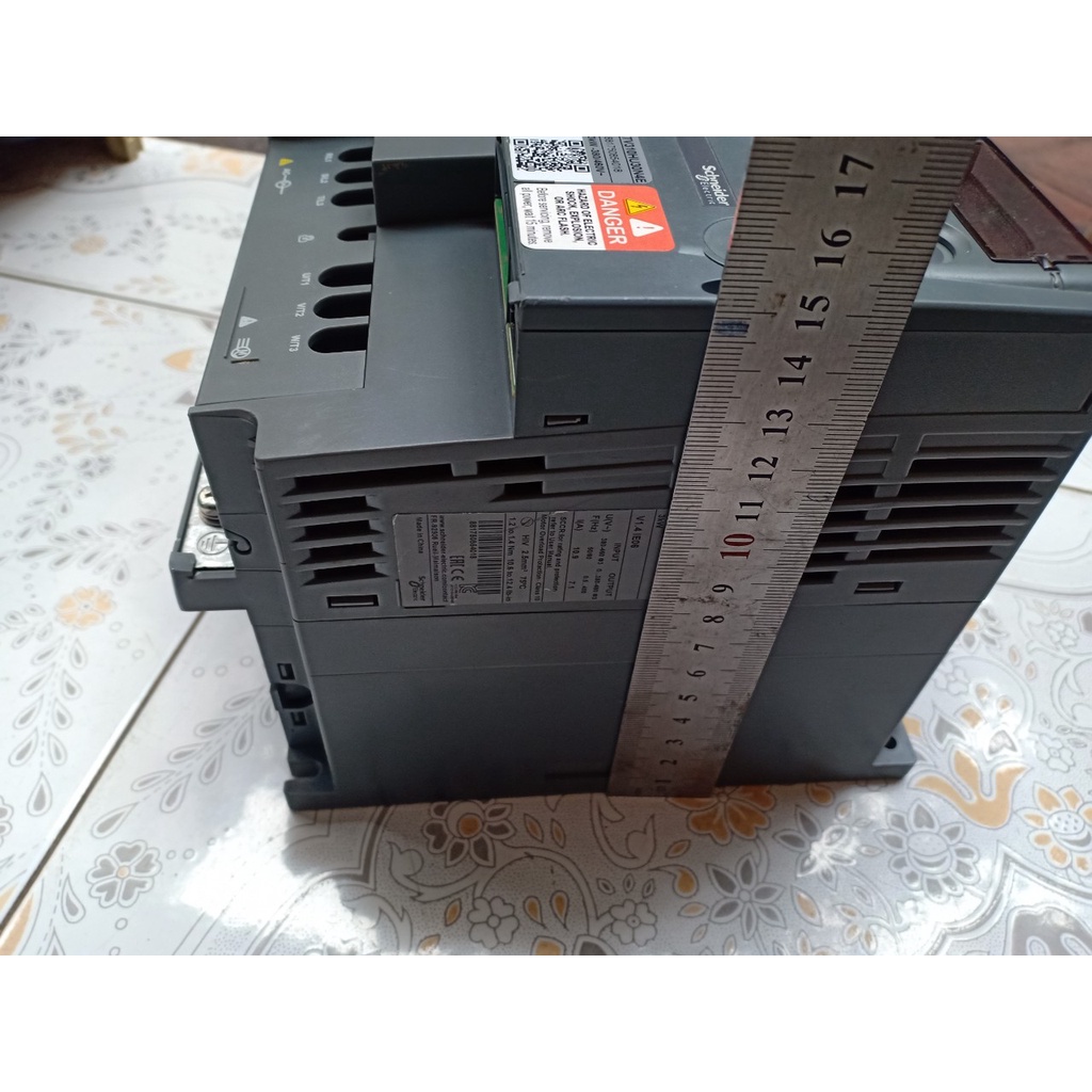 Biến tần Schneider ATV310HU30N4E, biến tần 3kw-380Vac-3Ph