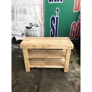 kệ ngồi mang giày