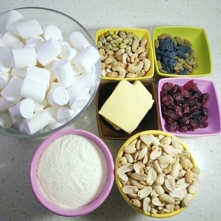 Nguyên liệu làm kẹo nougat, bánh bông tuyết
